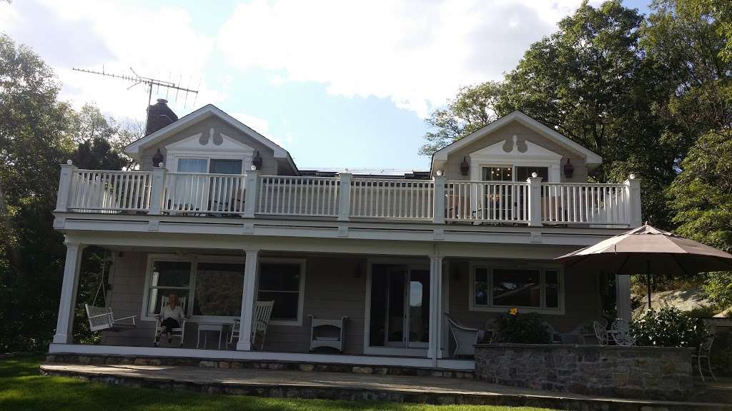 Hudson River Crest B&B | 14 Rivercrest Rd, Fort Montgomery, NY 10922 | Phone: (845) 446-9211