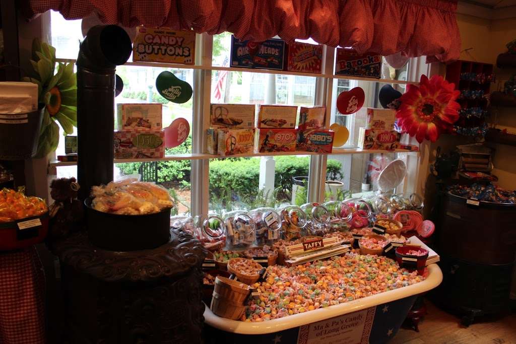 Ma & Pas Candy | 420 Robert Parker Coffin Rd, Long Grove, IL 60047, USA | Phone: (847) 634-0450