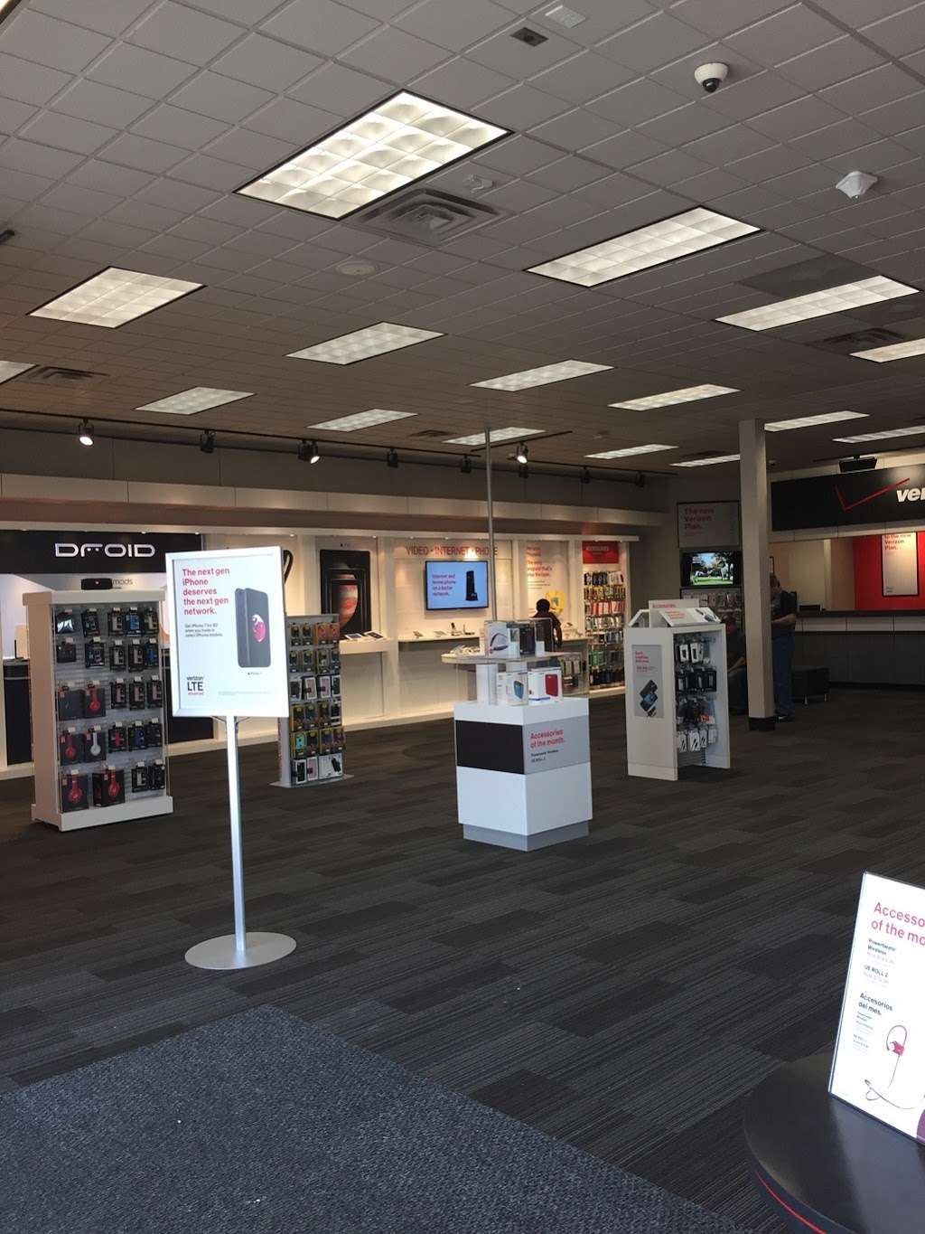 Verizon | 1201 N Main St, Liberty, TX 77575 | Phone: (936) 334-1282