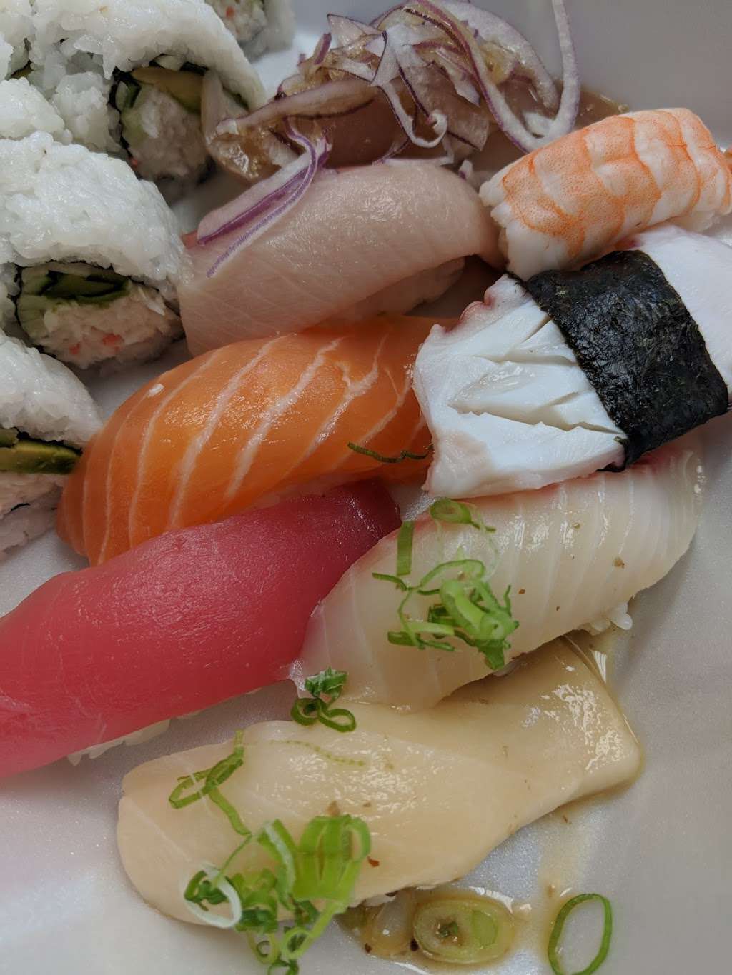 Sake 2 Me Sushi | 3921 Cochran St, Simi Valley, CA 93063, USA | Phone: (805) 527-9999