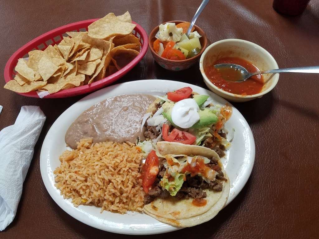 Taqueria El Charro | 6810 N Shepherd Dr, Houston, TX 77091, USA | Phone: (713) 692-8303