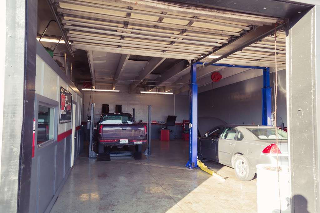 Hoyt Auto | 922 N Dodgion St, Independence, MO 64050 | Phone: (816) 886-6652