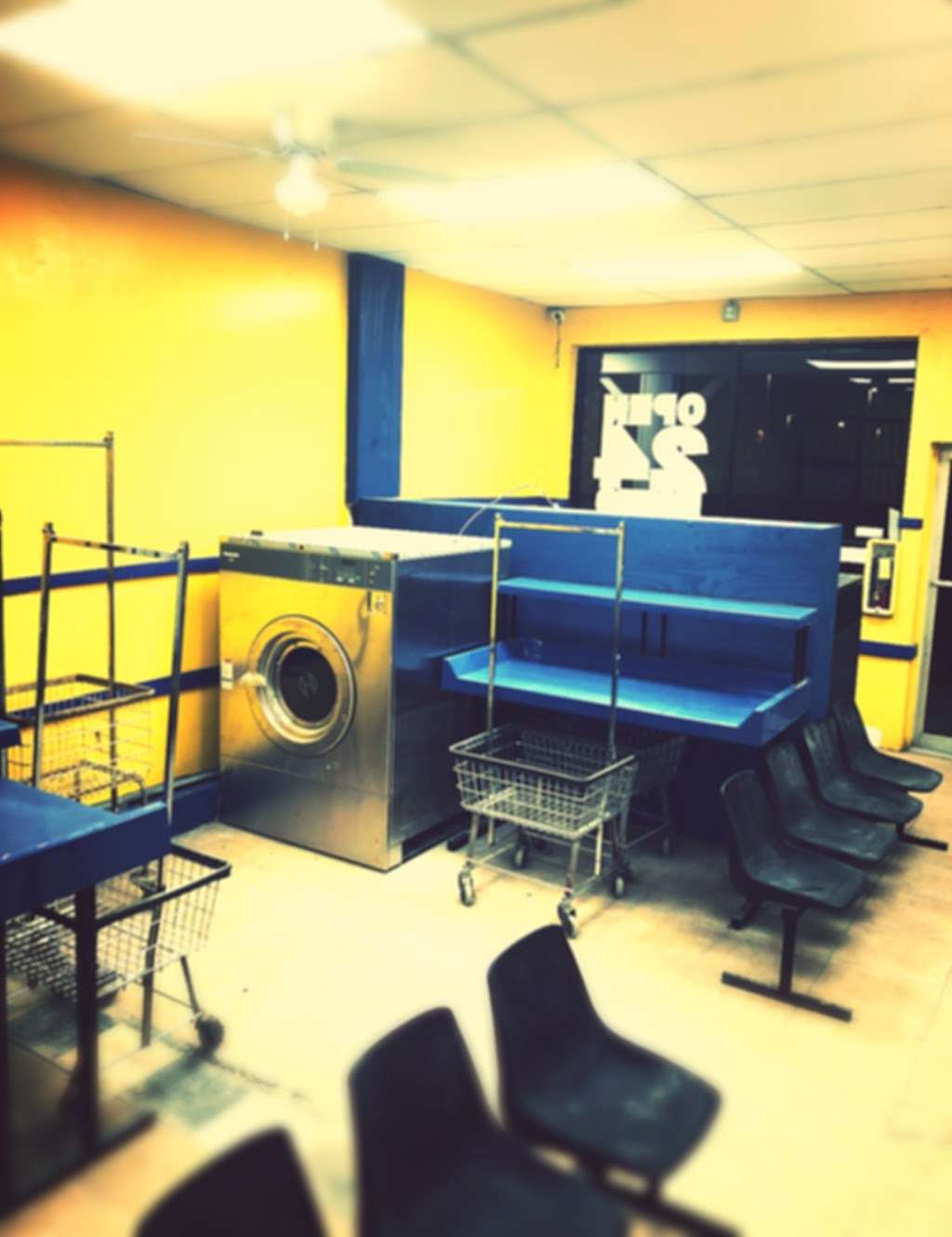 Angels Coin Laundry | 3680 SW 64th Ave, Davie, FL 33314 | Phone: (561) 352-3566