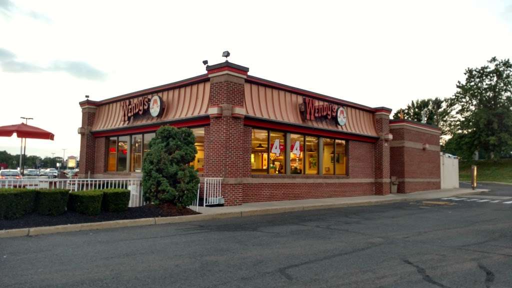 Wendys | 750 Oak Tree Road, South Plainfield, NJ 07080, USA | Phone: (908) 753-6150