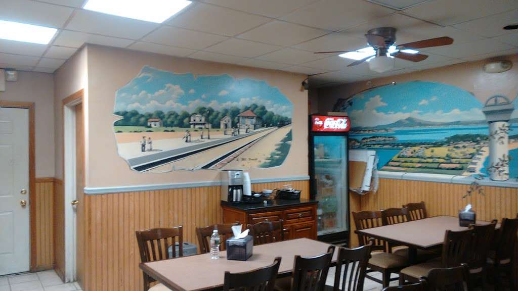 Lindas Pizza | 1388, 318, Ocean Gate Ave, Ocean Gate, NJ 08740, USA | Phone: (732) 269-8282