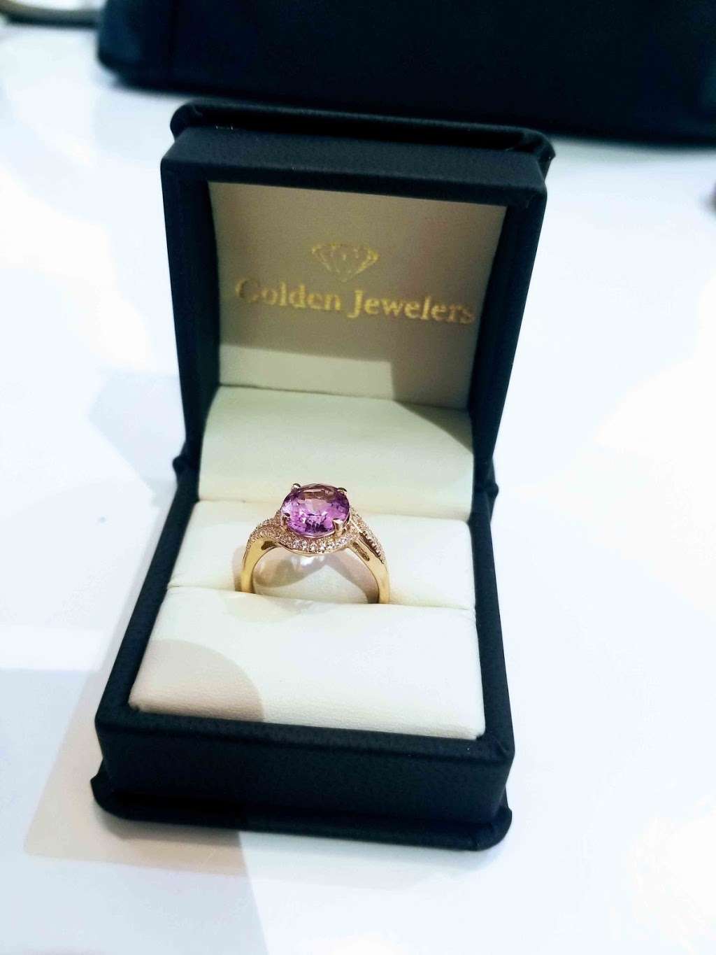 Golden Jewelers | 288 East Ovilla Road, Red Oak, TX 75154, USA | Phone: (972) 617-9777