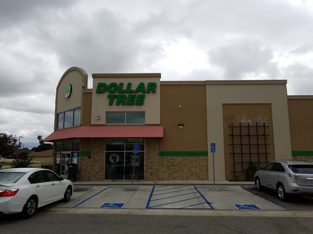 Dollar Tree | 677 S Riverside Ave, Rialto, CA 92376 | Phone: (909) 873-5207