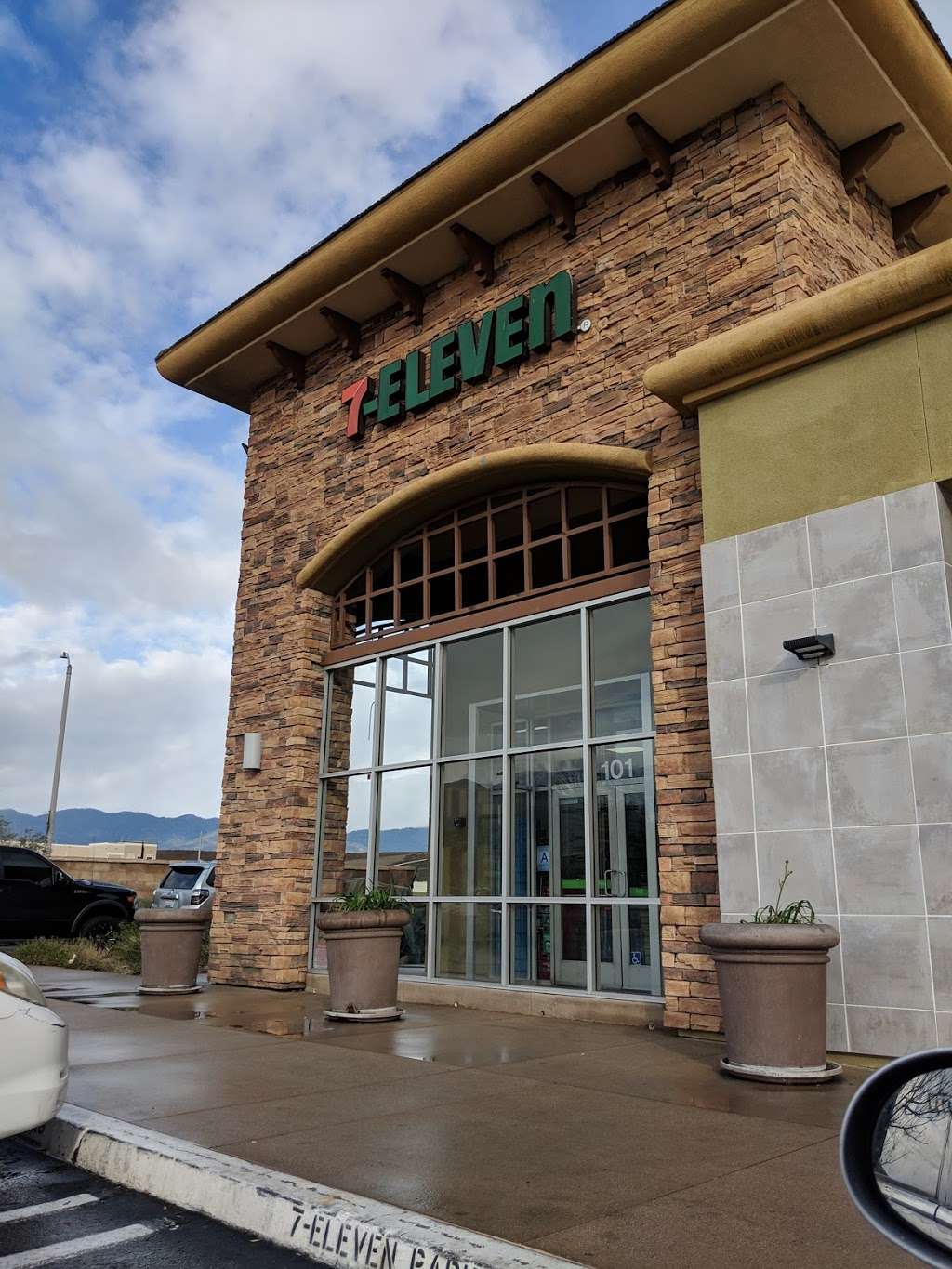 7-Eleven | 16975 Sierra Lakes Pkwy, Fontana, CA 92336, USA | Phone: (909) 600-7187