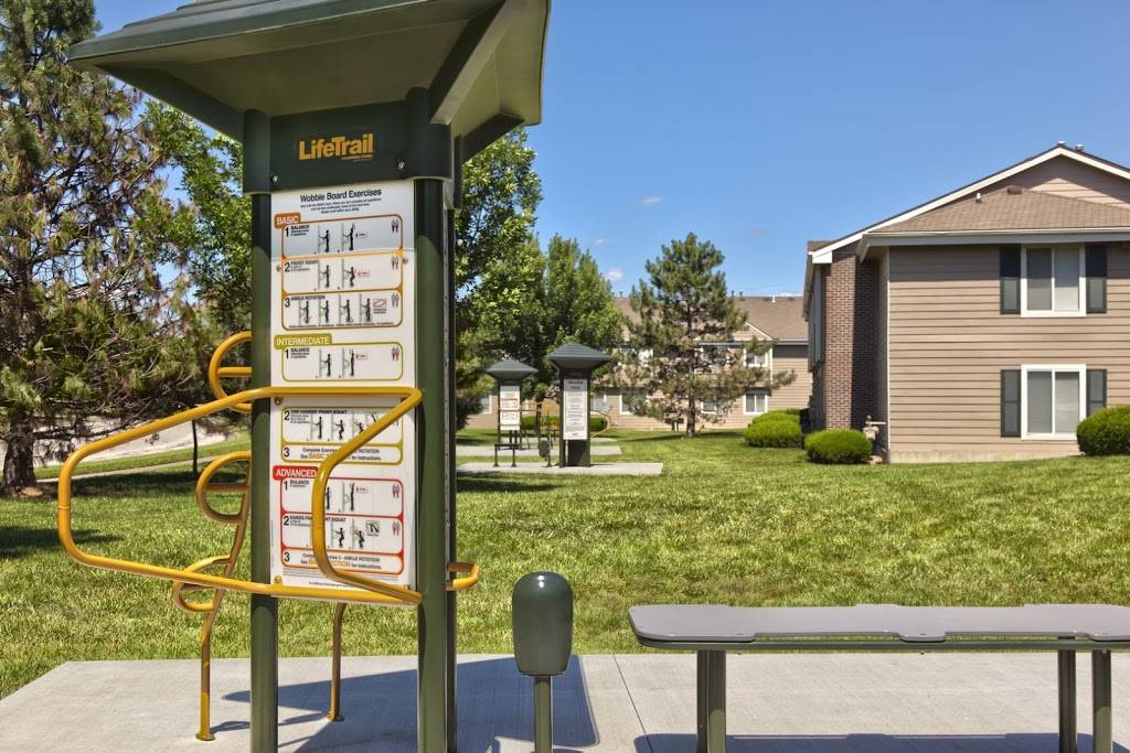 Clarion Park Apartments | 16700 W 127th St, Olathe, KS 66062, USA | Phone: (913) 764-3355