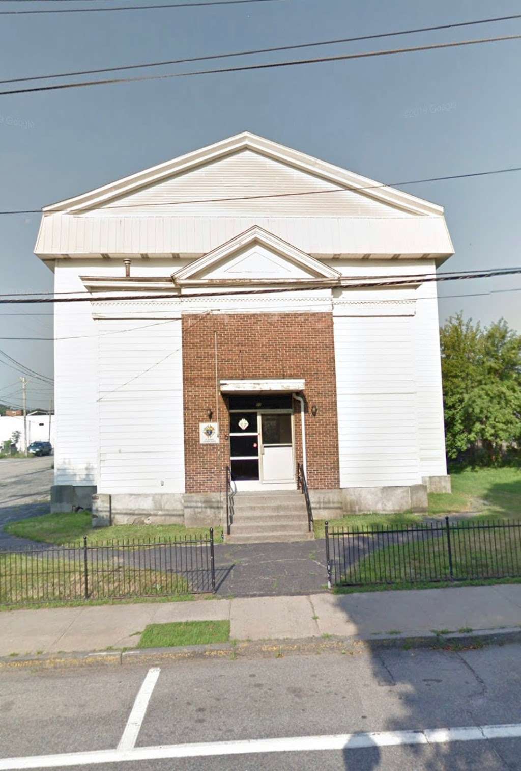 Iglesia Manantial Eterno | Hadwin St, Central Falls, RI 02863, USA