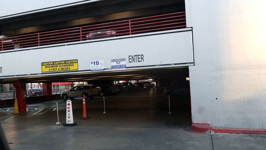 Harmon Parking Garage | Las Vegas, NV 89109, USA