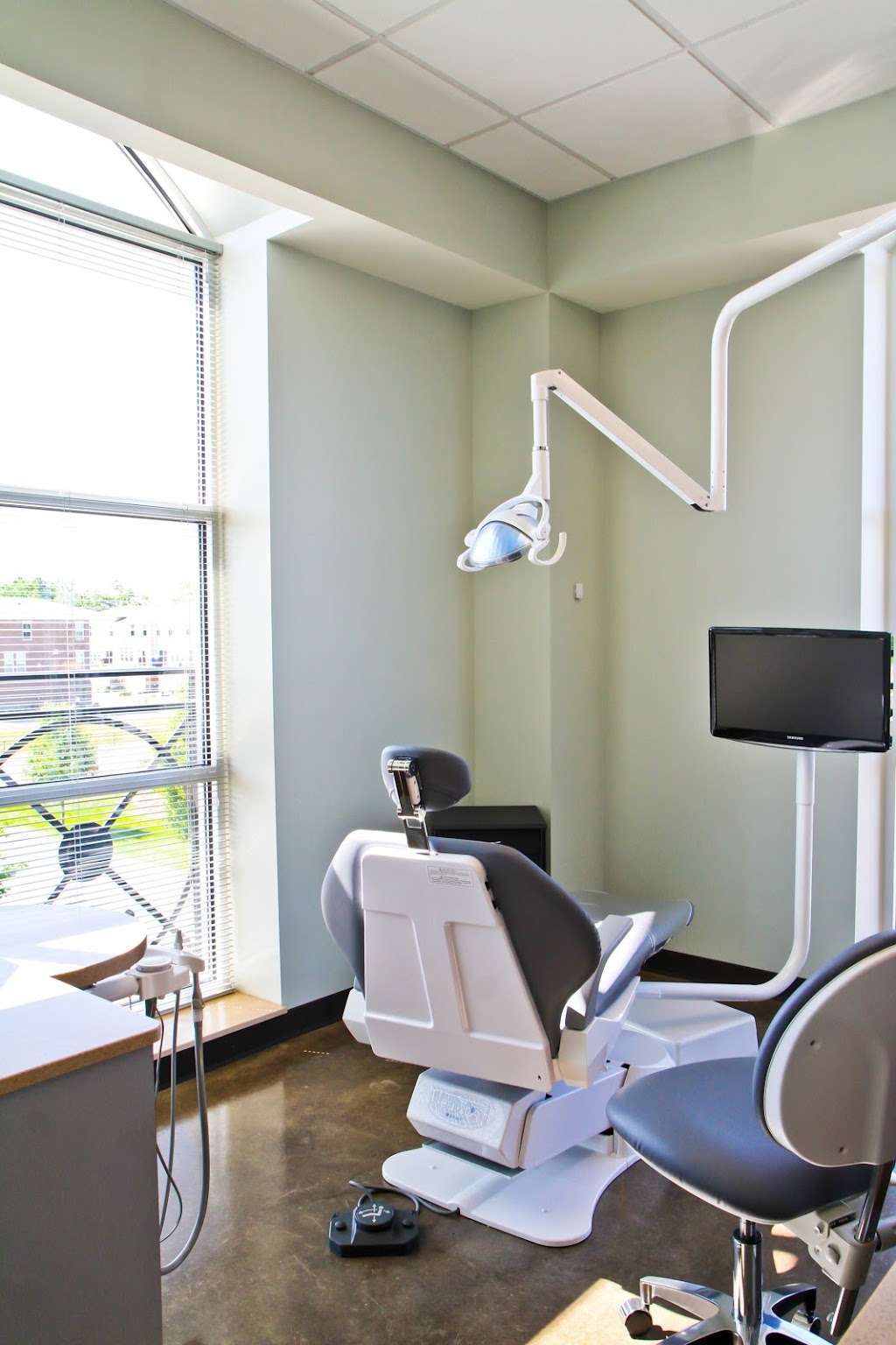 Pure Zen Dentistry | 9510 N Meridian St #250, Indianapolis, IN 46260, USA | Phone: (317) 660-1914