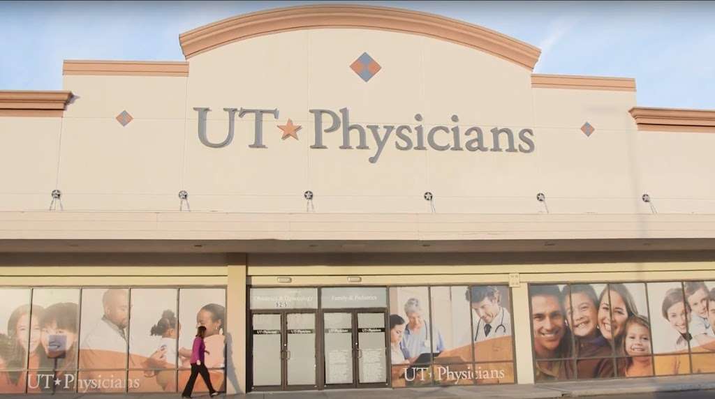 UT Physicians Multispecialty - The Heights | 6526, 925 N Shepherd Dr, Houston, TX 77008, USA | Phone: (713) 486-7200