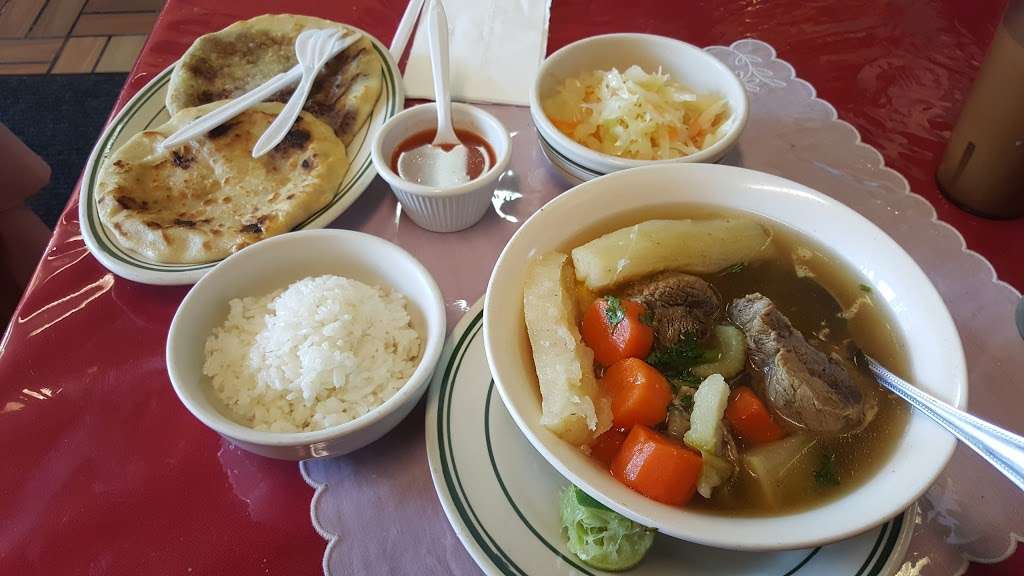 Pupuseria Salvadoreña | 1824 Westchester Ave, The Bronx, NY 10472, USA | Phone: (718) 409-4013