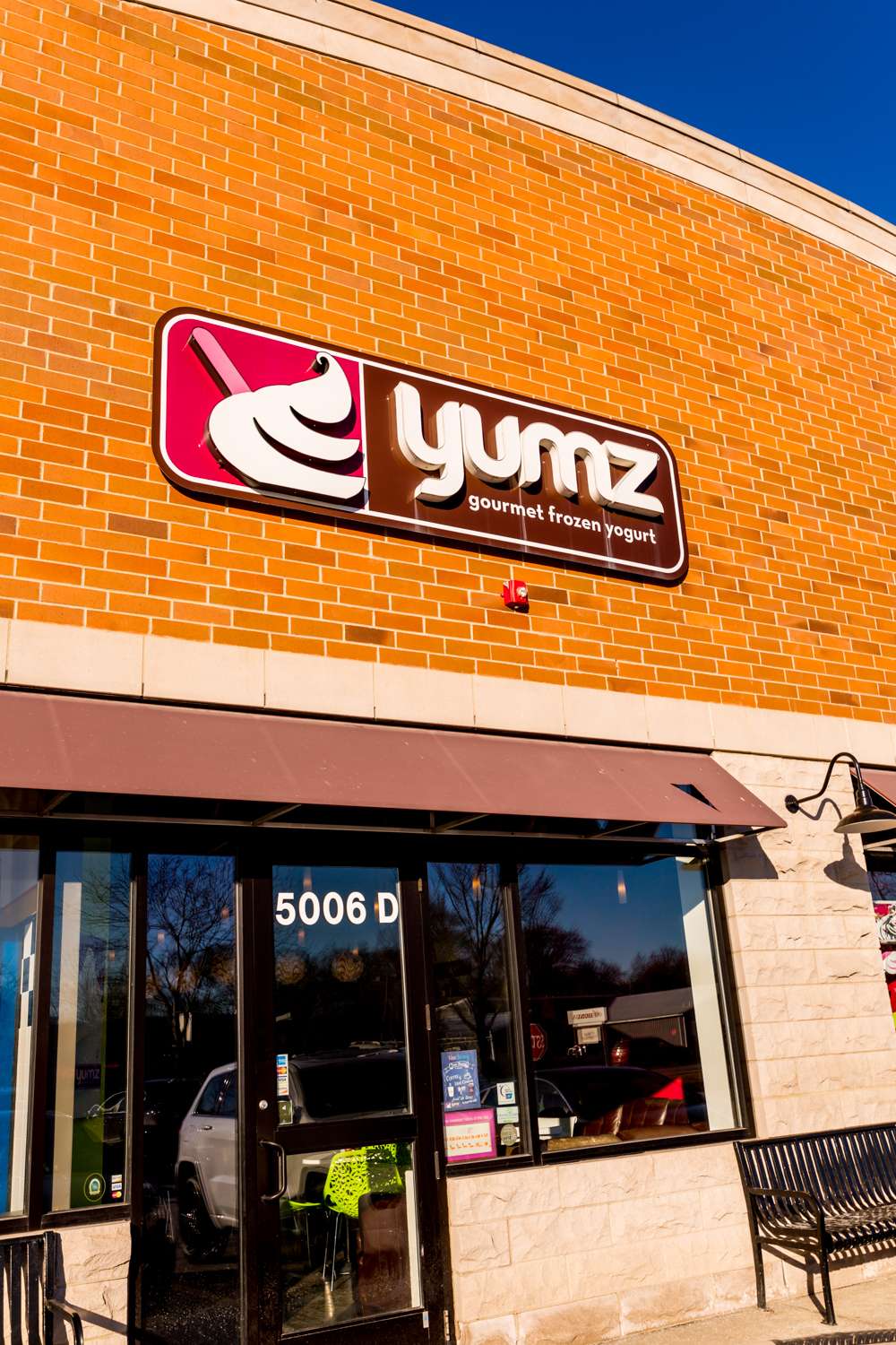 Yumz Gourmet Frozen Yogurt Crystal Lake | 5006 Northwest Hwy, Crystal Lake, IL 60014 | Phone: (815) 459-3073