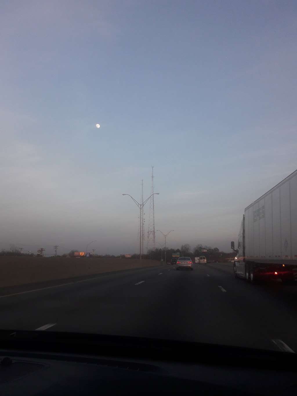 Southeastern Freight Lines Inc | 4524 Reagan Dr, Charlotte, NC 28206, USA | Phone: (704) 597-9820