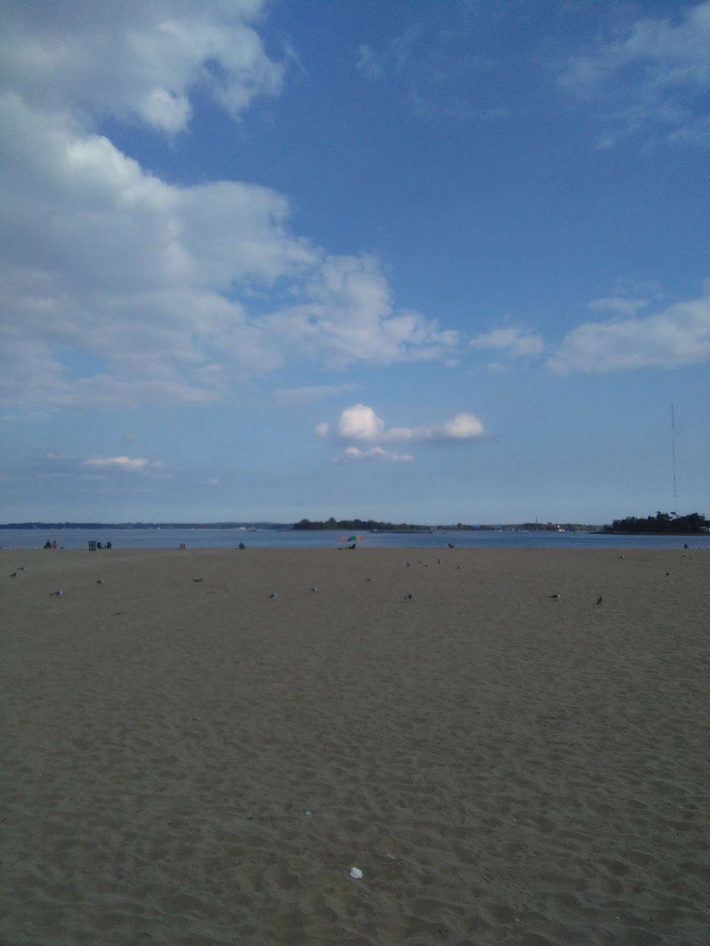 Orchard Beach Snack Bar | Bronx, NY 10464, USA