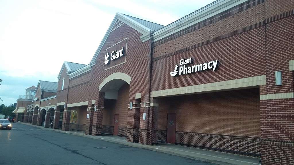 Giant Pharmacy | 635 Potomac Station Dr, Leesburg, VA 20176, USA | Phone: (571) 258-1901