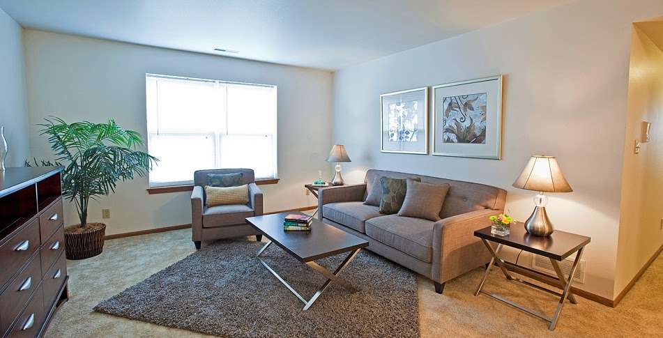 Meadowood Apartments | 1387 30th Ave, Kenosha, WI 53144, USA | Phone: (262) 552-9080