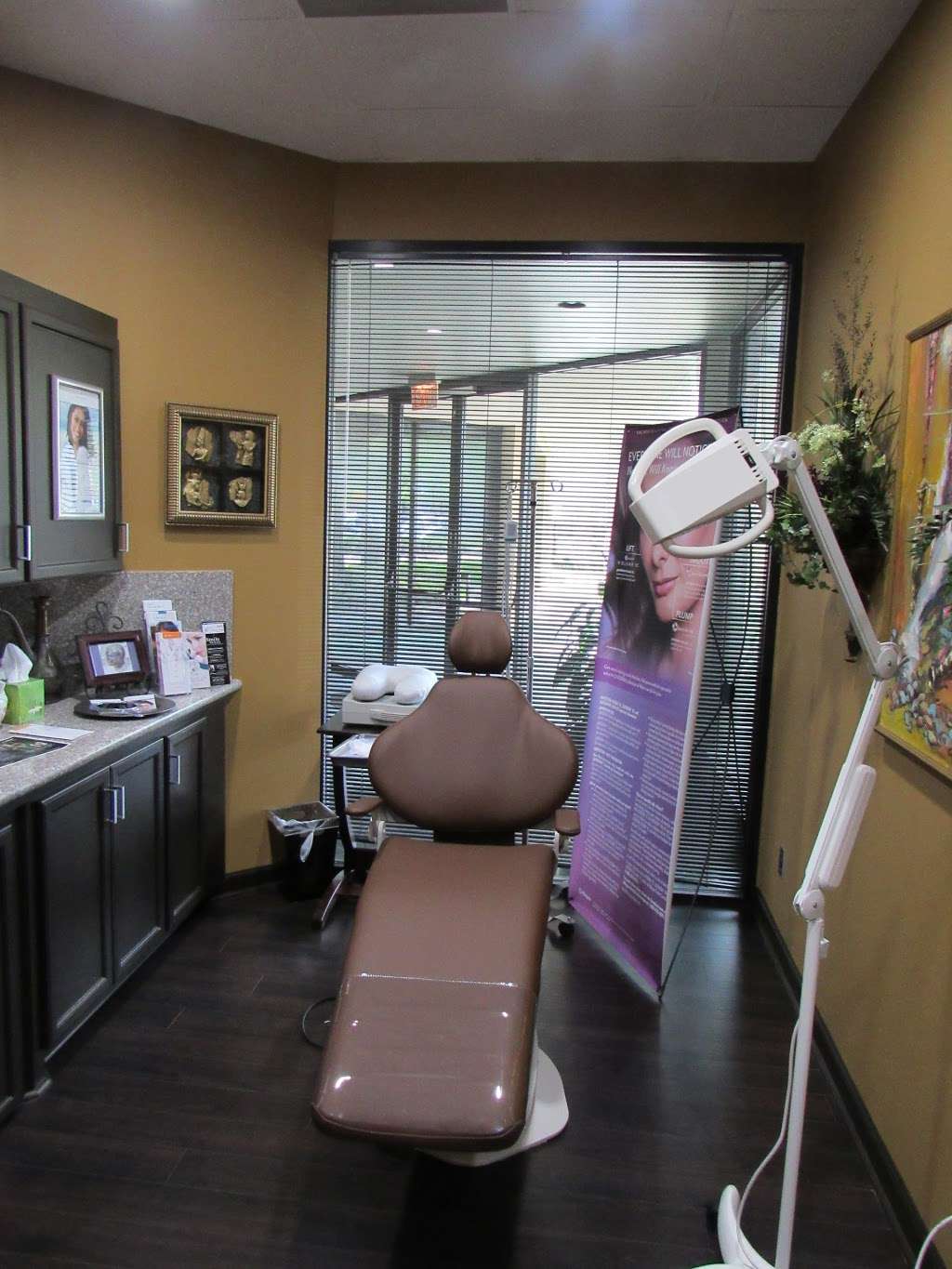 Elite Doc Health and Beauty | 4665 Sweetwater Blvd #200, Sugar Land, TX 77479, USA | Phone: (832) 446-3206