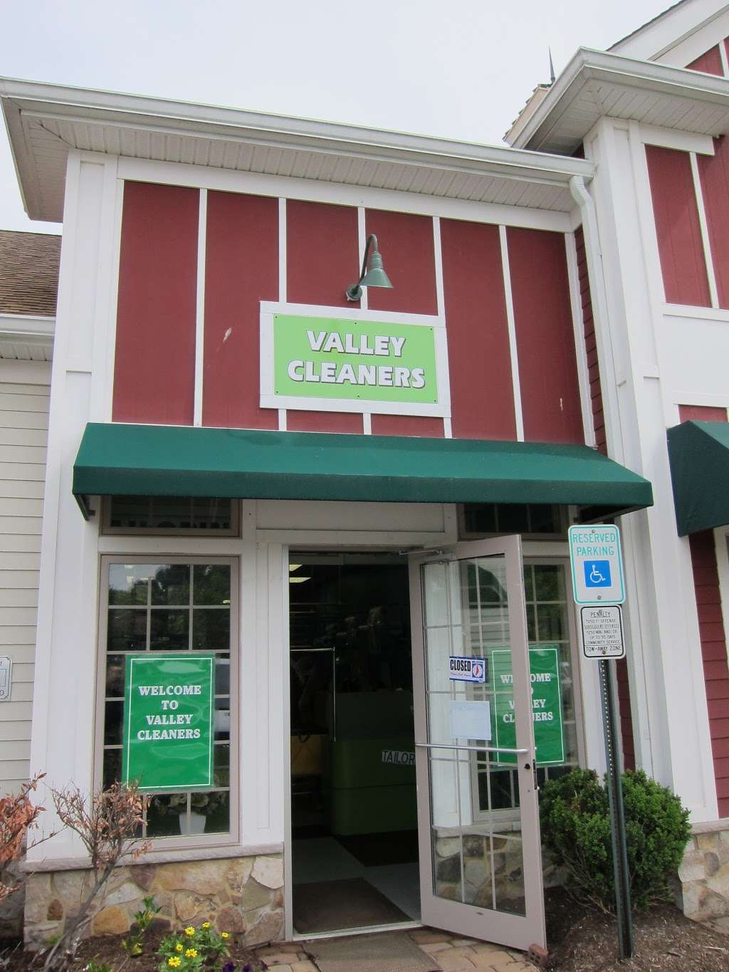 Valley Cleaners and Tailor Shop | 62 E Mill Rd #C6, Long Valley, NJ 07853, United States | Phone: (908) 876-4016