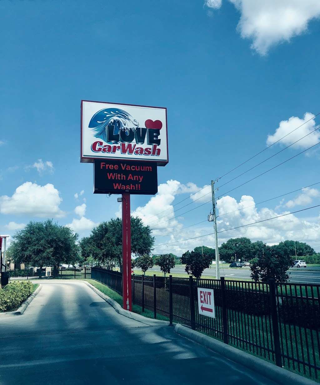 Love Car Wash | 7468 Cypress Gardens Blvd, Winter Haven, FL 33884 | Phone: (863) 875-9170