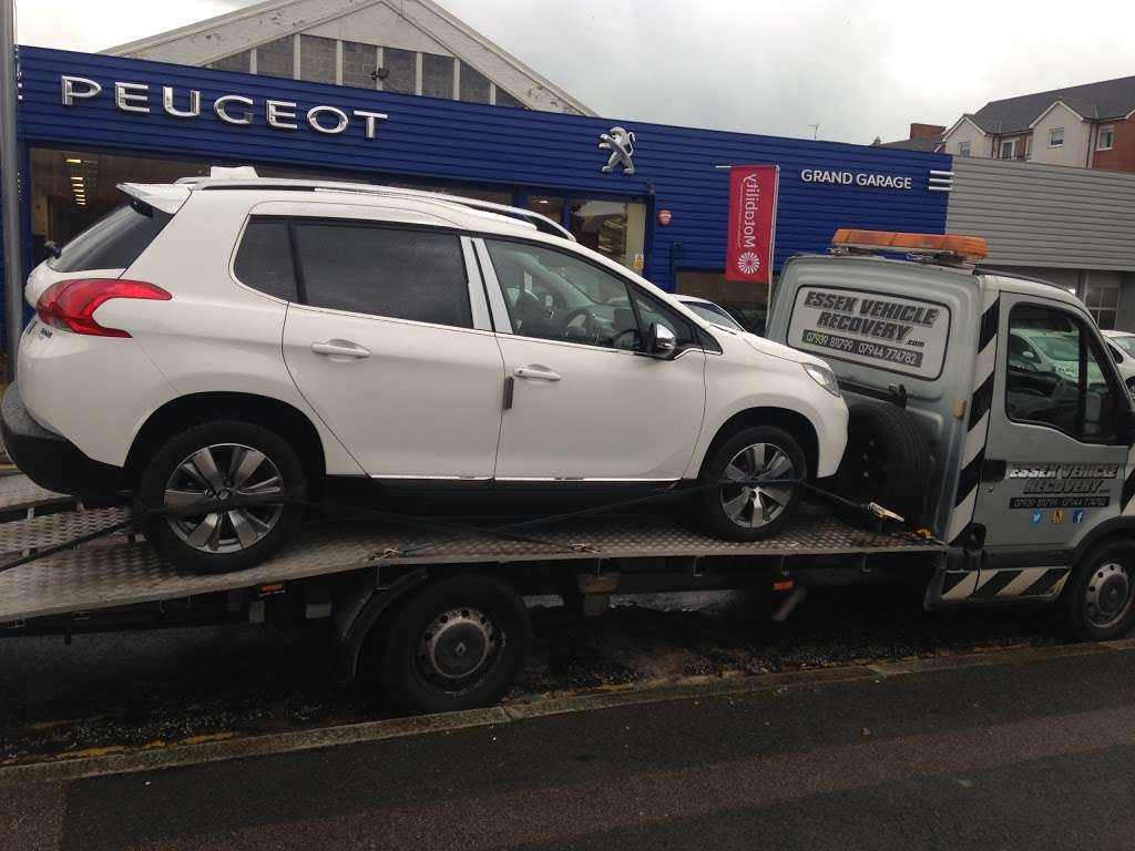 Essex Vehicle Recovery | 39 Lingfield Ave, Upminster RM14 2PF, UK | Phone: 07939 811799