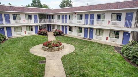 Motel 6 Elkton MD | 223 Belle Hill Rd, Elkton, MD 21921, USA | Phone: (410) 392-5020