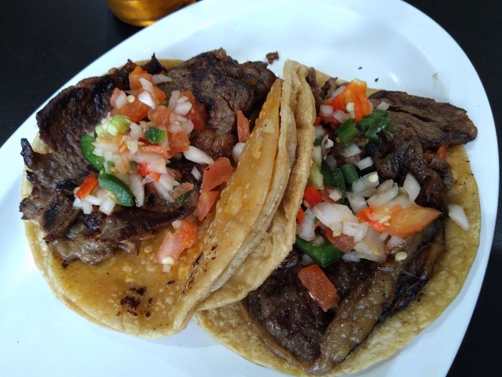 Taqueria Mexico 2000 Llc | 401 Irmen Dr # A, Addison, IL 60101 | Phone: (630) 458-0187