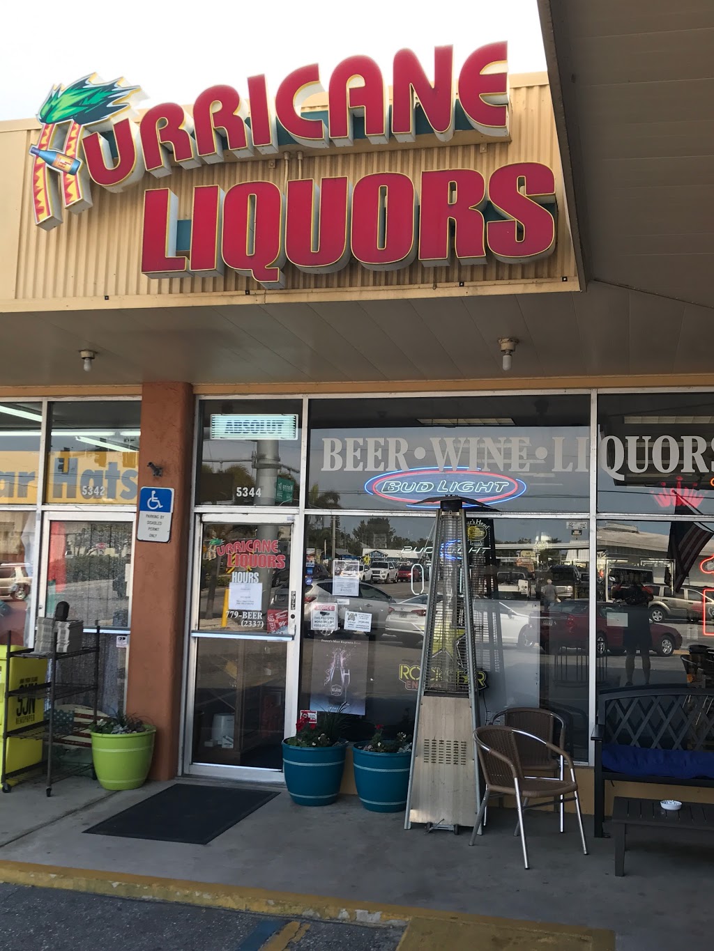 Hurricane Liquors | 5344 Gulf Dr, Holmes Beach, FL 34217, USA | Phone: (941) 779-2337