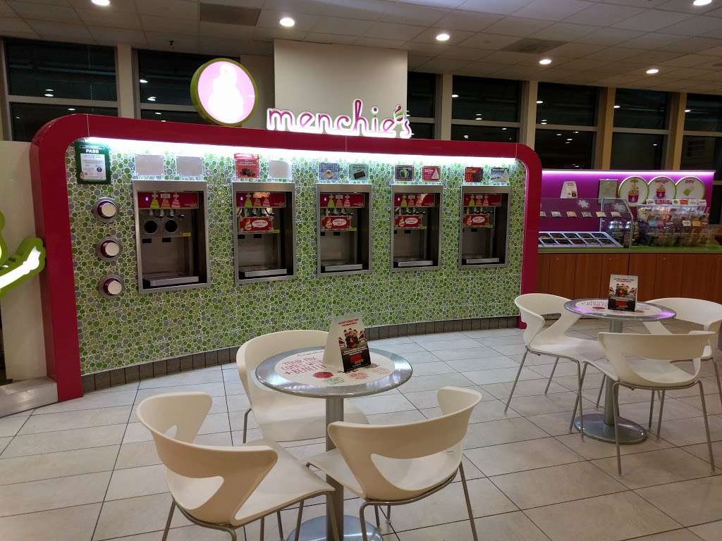 Menchies Frozen Yogurt | 1701 Airport Blvd, San Jose, CA 95110, USA | Phone: (800) 920-1011