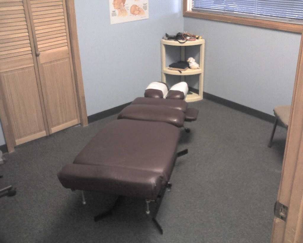 Hahn Chiropractic | 1679 Old Preston Hwy N, Louisville, KY 40229, USA | Phone: (502) 957-1021