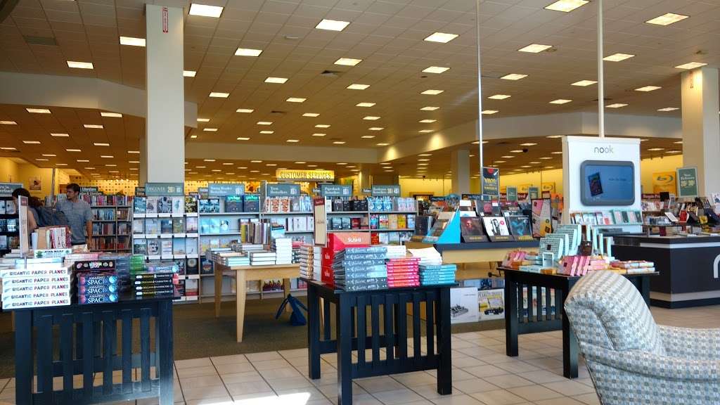 Barnes & Noble | 1271 Knapp Rd, North Wales, PA 19454 | Phone: (215) 699-3099