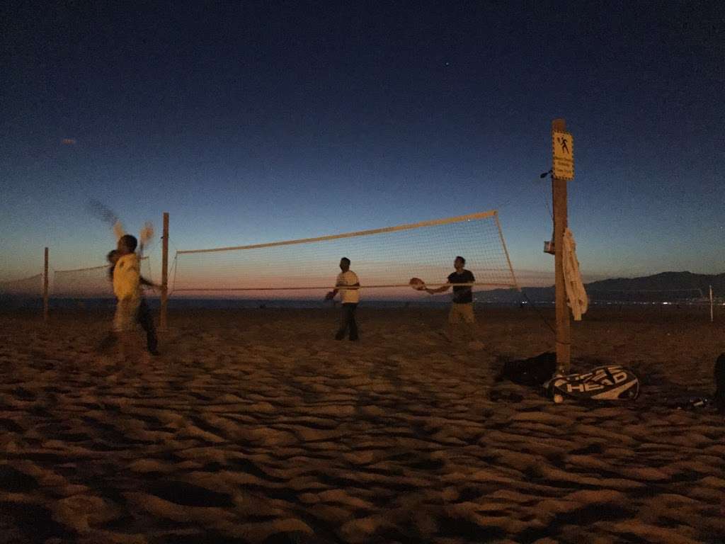 BEACHBALL TENNIS SANTA MONICA BEACH TENNIS | 2600 Ocean Front Walk, Santa Monica, CA 90405, USA | Phone: (310) 395-4270