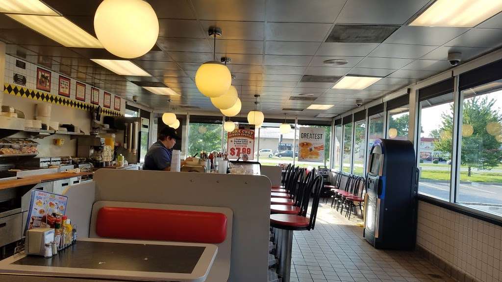 Waffle House | 4003 S Dupont Hwy, Dover, DE 19901, USA | Phone: (302) 697-2226