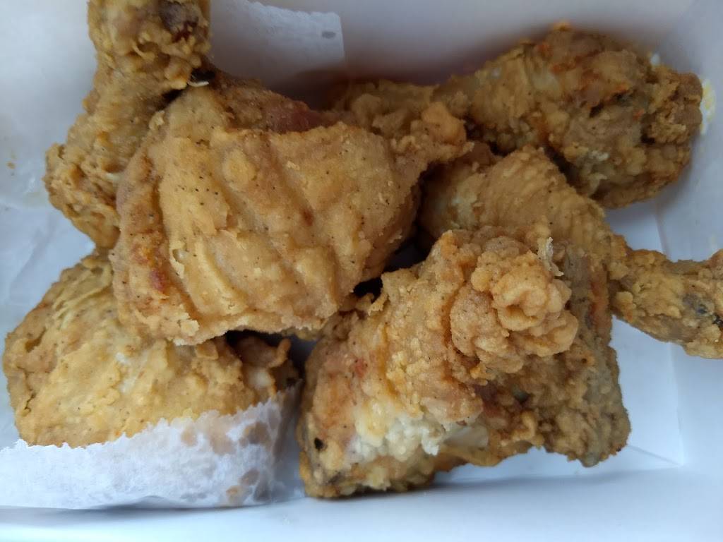 Lees Famous Recipe Chicken Rudisill | 220 E Rudisill Blvd, Fort Wayne, IN 46806 | Phone: (260) 744-4522