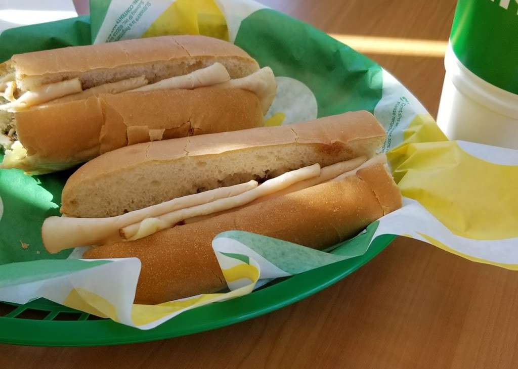 Subway | 17217 Oak Park Ave, Tinley Park, IL 60477 | Phone: (708) 532-8782