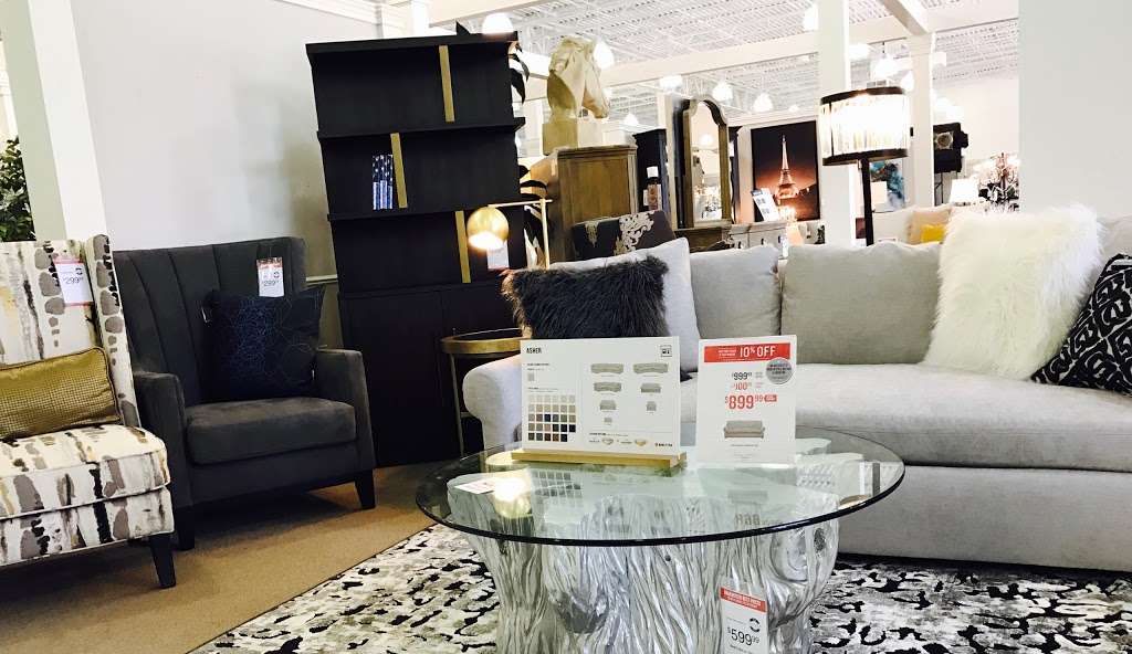 Value City Furniture | 3545 Plank Rd, Fredericksburg, VA 22407 | Phone: (540) 735-0148