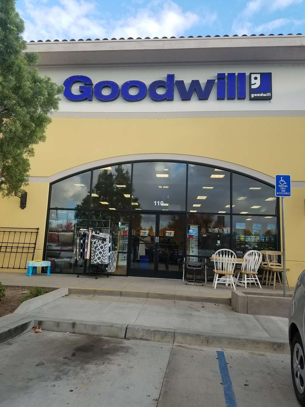 Goodwill Southern California Store & Donation Center | 32705 Temecula Pkwy, Temecula, CA 92592, USA | Phone: (951) 225-6290