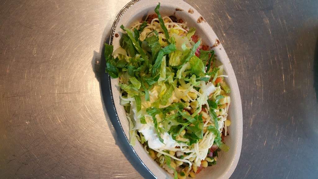 Chipotle Mexican Grill | 32 Wilson Ave, Hanover, PA 17331, USA | Phone: (717) 630-9385