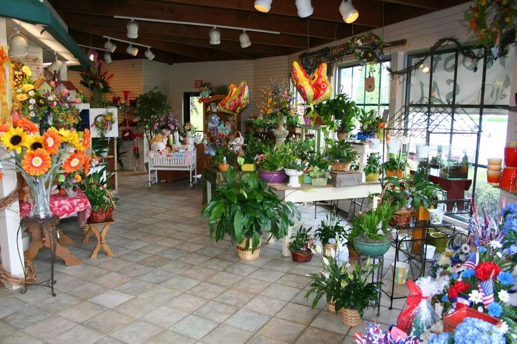 Royers Flowers & Gifts | 366 E Penn Ave, Wernersville, PA 19565, USA | Phone: (610) 678-7370