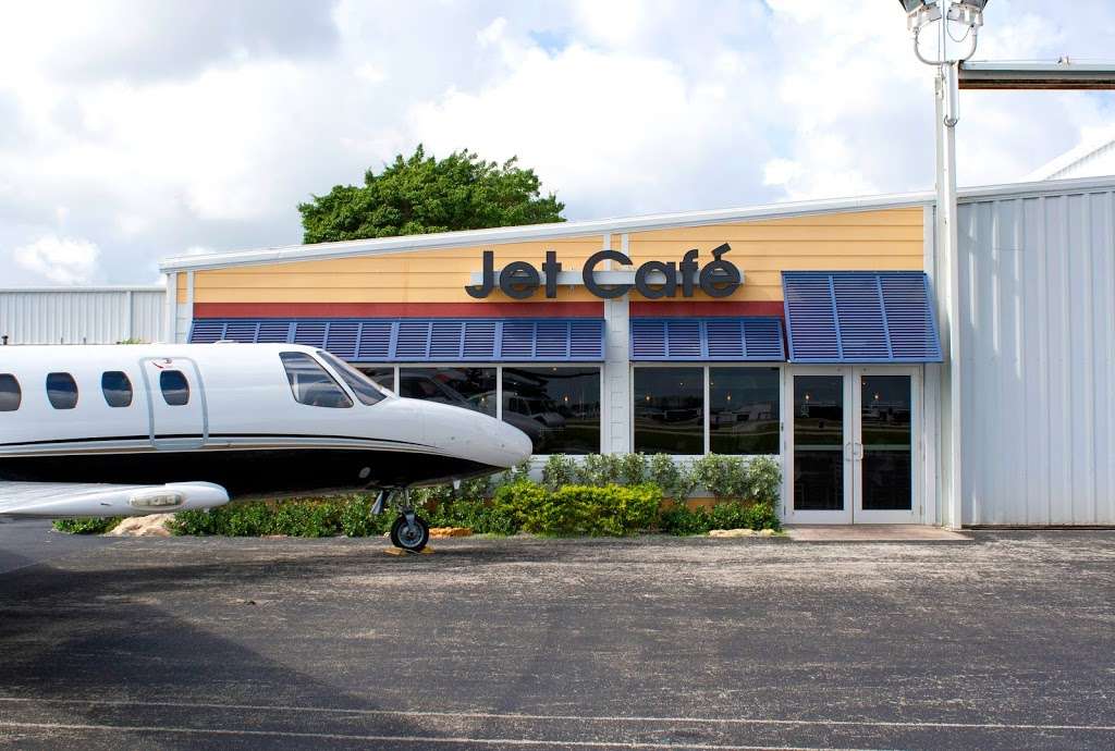 Jet Runway Cafe | 5540 NW 21st Terrace, Fort Lauderdale, FL 33309, USA | Phone: (954) 958-9900