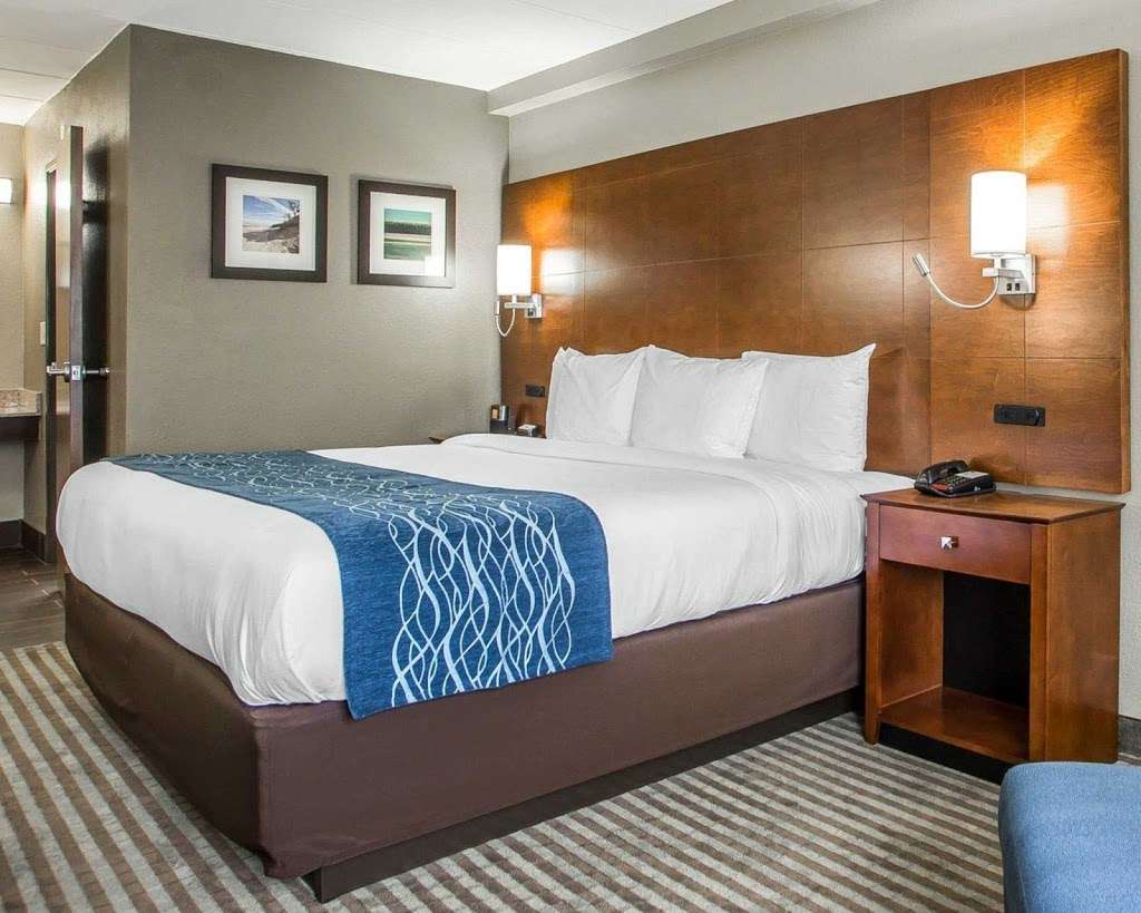 Comfort Inn | 7813 Indianapolis Blvd, Hammond, IN 46324 | Phone: (219) 845-4678