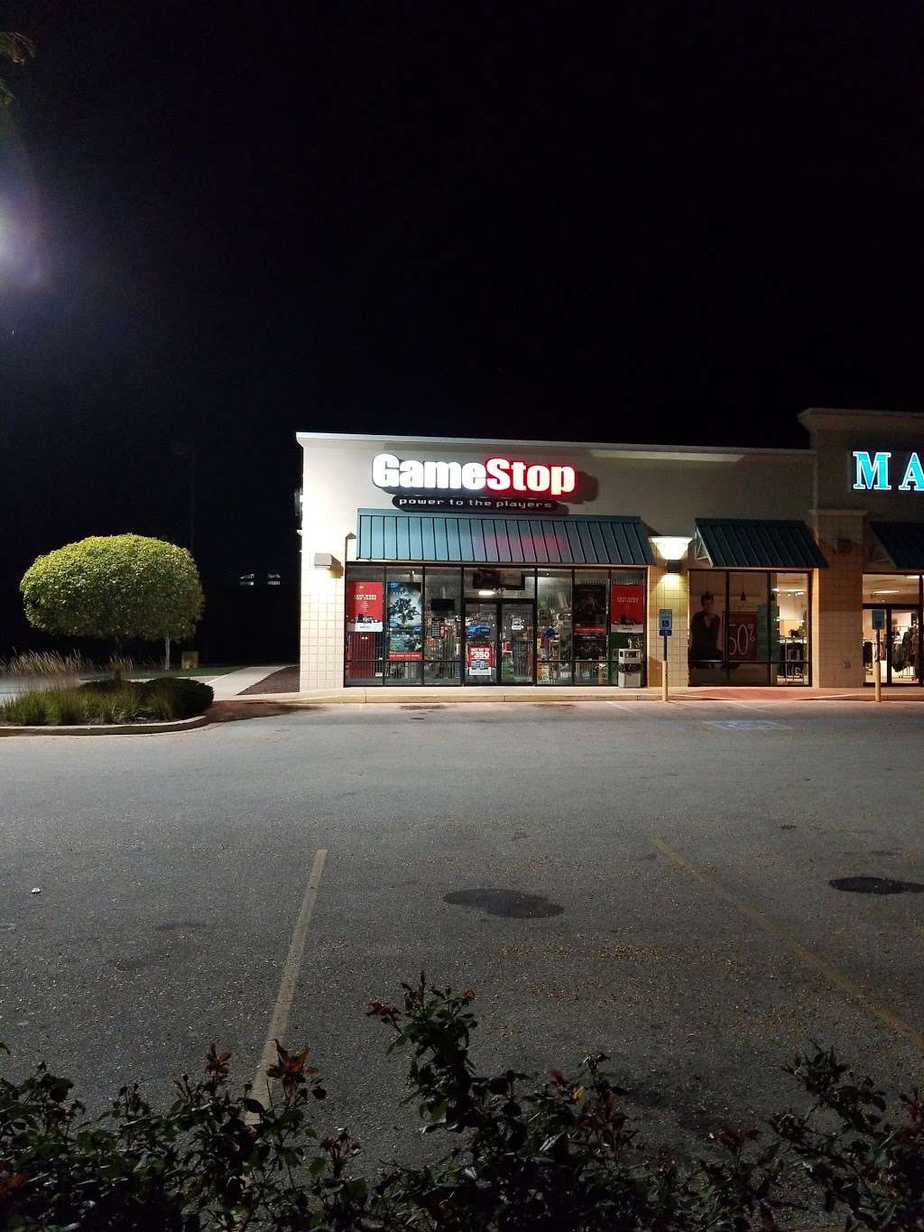 GameStop | 138 Lee Blvd, Shelbyville, IN 46176, USA | Phone: (317) 398-0074