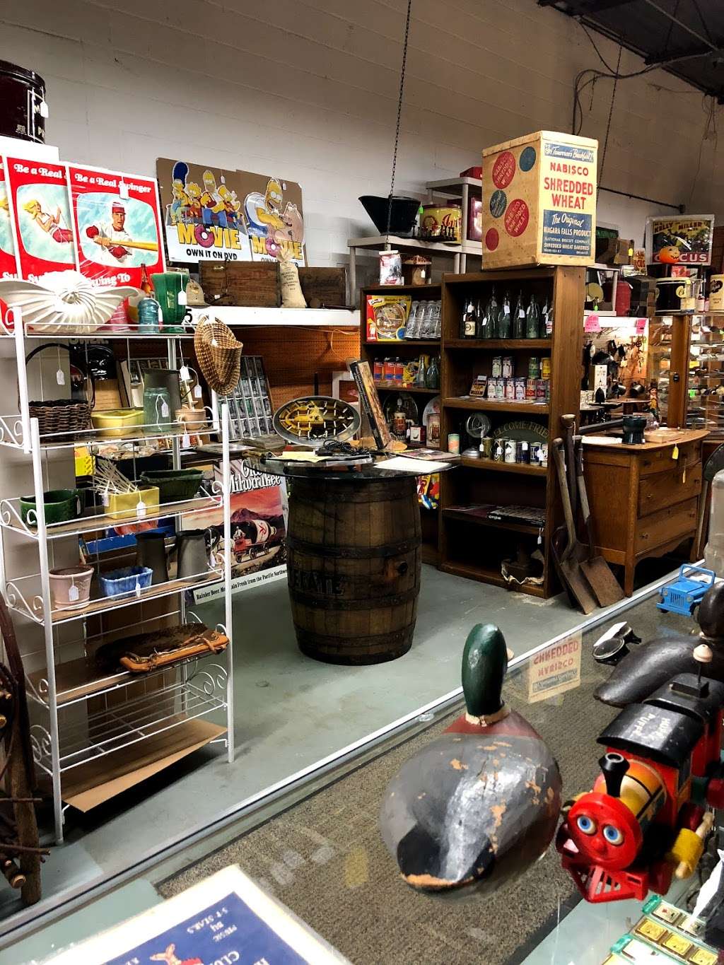 Quaker Antique Mall | 70 Tollgate Rd, Quakertown, PA 18951 | Phone: (215) 538-9445