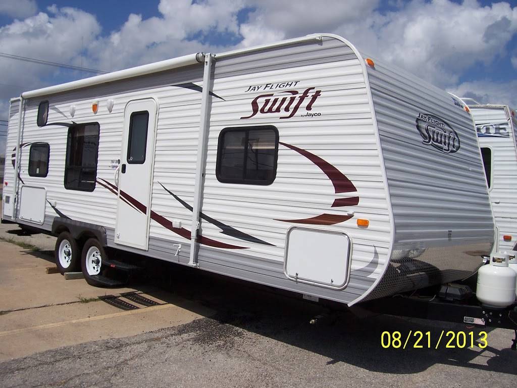 Curls RV Rental | 135 Arabian Stallion Run, Dale, TX 78616, USA | Phone: (512) 312-6153