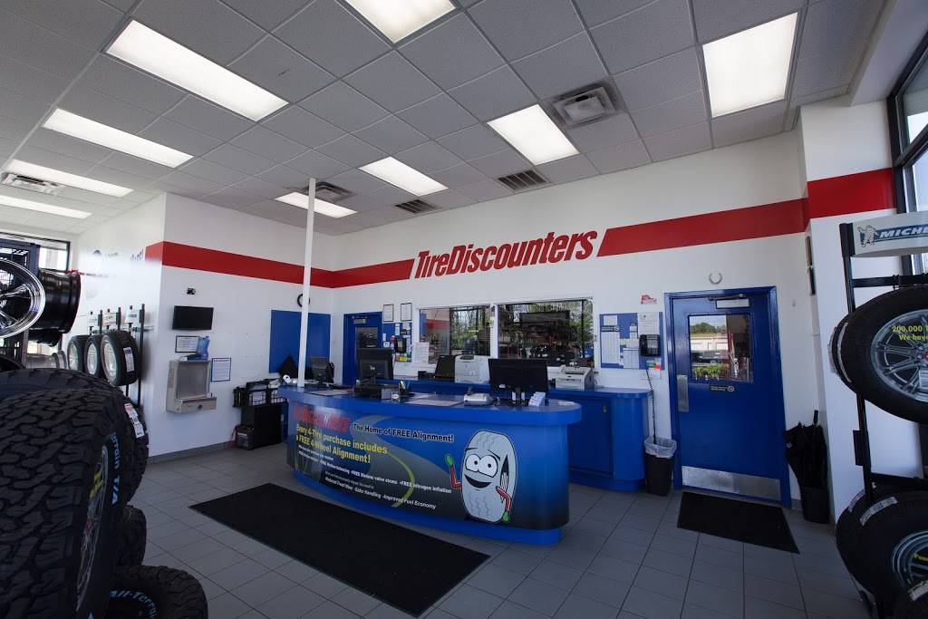 Tire Discounters | 789 Newtown Springs Dr, Lexington, KY 40511, USA | Phone: (859) 225-8473