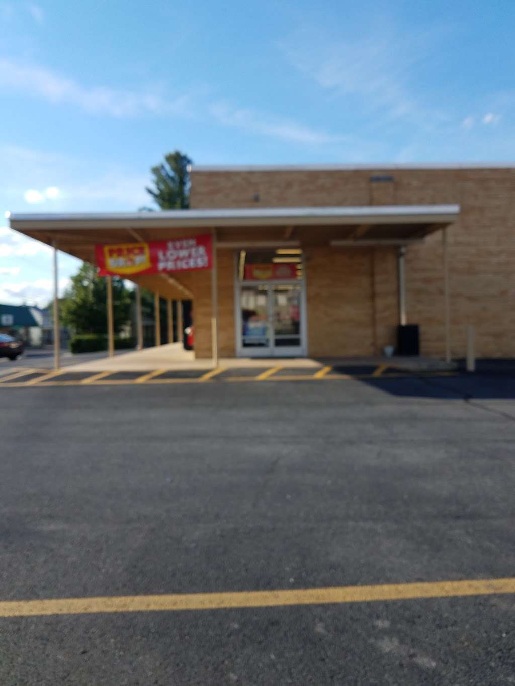 Family Dollar | 2 N Baltimore Ave, Mt Holly Springs, PA 17065, USA | Phone: (717) 486-0705