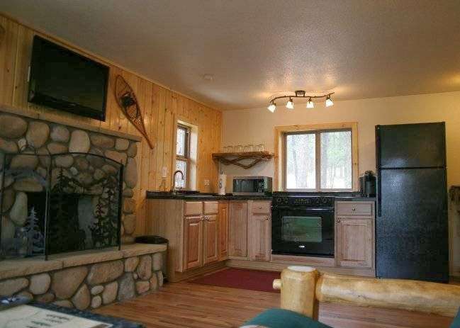 Bailey View Cabin | 61141 Hwy 285 (Cabin is 1/4 Mile South of Office, Bailey, CO 80421, USA | Phone: (303) 330-0099