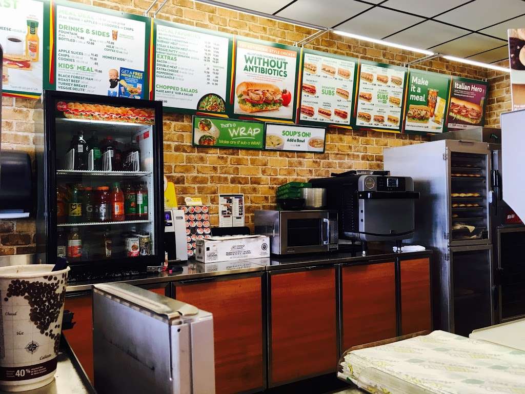 Subway | 195 US-27, South Bay, FL 33493, USA | Phone: (561) 996-4588